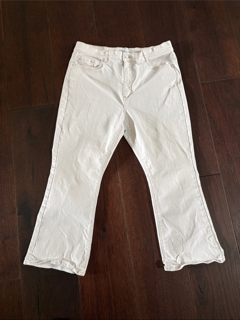 LOFT White Kick Crop Flare Jeans Size 12 petite